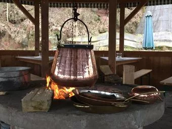 Cazan din cupru, 5 litri, necositorit, forjat manual