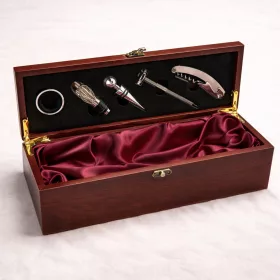   Set pentru vin cu 6 piese, tirbușon și accesorii de decantare, în cutie din lemn